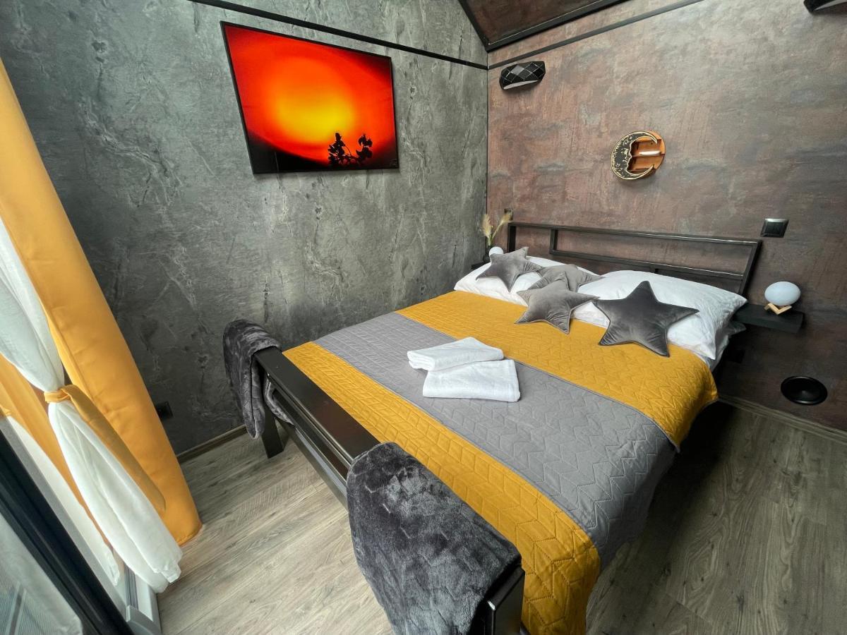 Apartamento Moon Hill'S Lord Jezow Sudecki Exterior foto